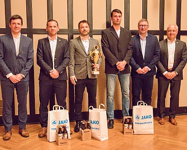 2022 0414 - Náchod - 11. Galavečer krajského fotbalu - 032 11. Hráč desetiletí - anketa Deníku Martin Merganc Aleš Hájek Miroslav Rychetský Michal Blažej