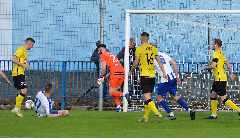 FK Náchod vs SK Benátky nad Jizerou 0-1 FORTUNA Divize C, sezóna 2022/2023, 25. kolo