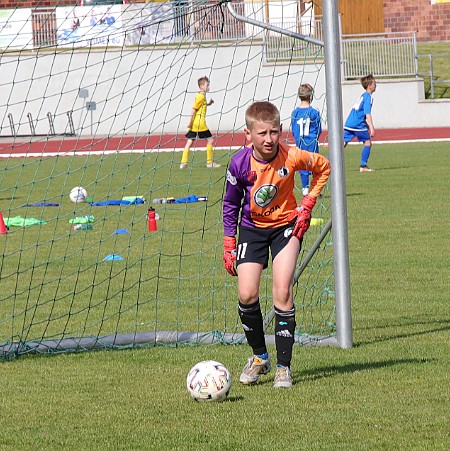 0900 - Slavia H.Králové - Rychnov žlutá