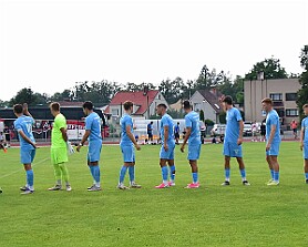 260801 - Rychnov - Chlumec nC - 1. kolo MOL Cup - 2. předkolo - ©PR - 005 Pan rozhodčí spěchal a nedal mi čanci tým vyfotit